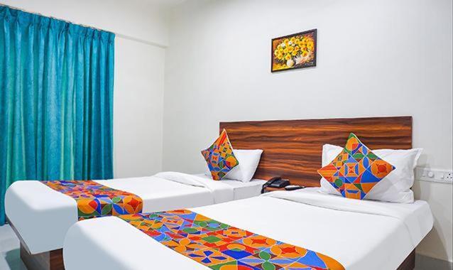 Hotel Dhd Deluxe - New Delhi Railway Station Esterno foto