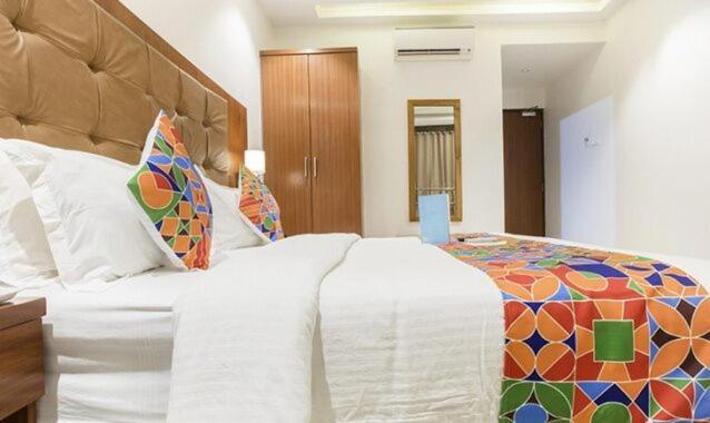 Hotel Dhd Deluxe - New Delhi Railway Station Esterno foto